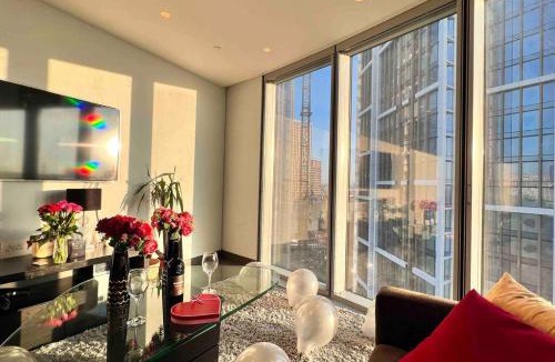 Nine Elms Apartment | LUXURY US EMBASSY riverside + cold AC!