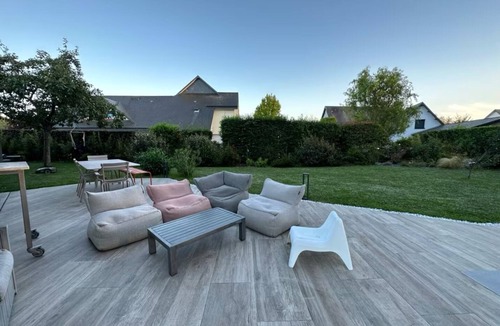 Saint-Martin-du-Vivier House | Luxury villa with heated pool - Sleeps 9 - Near Rouen/Paris