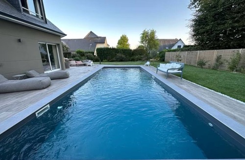 Saint-Martin-du-Vivier House | Luxury villa with heated pool - Sleeps 9 - Near Rouen/Paris