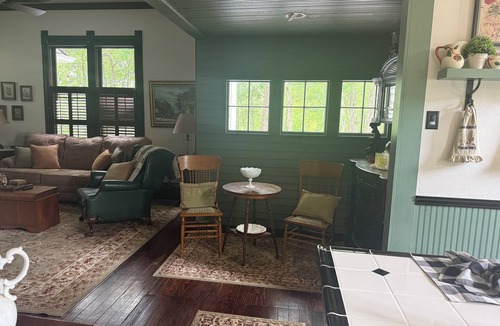 Whitehouse House | Luxury Victorian Estate with Pavilion, Pond & Group Lodging