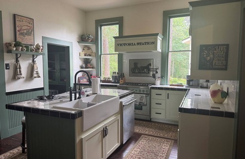 Whitehouse House | Luxury Victorian Estate with Pavilion, Pond & Group Lodging