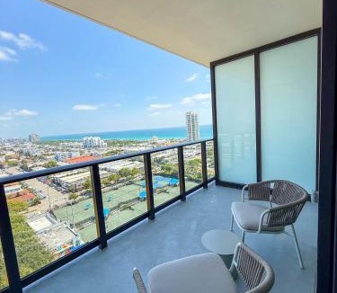 North Beach Apartment | Luxury View-Walk to beach!