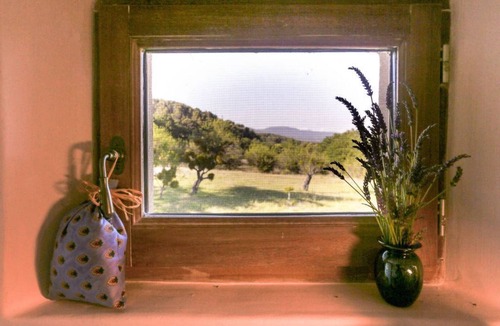 Cadenet House | Luxury, views & privacy in Provence