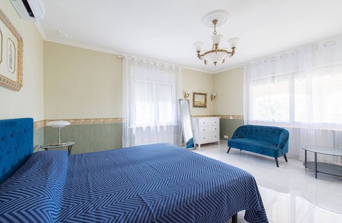 Sant Salvador Villa | "Luxury Villa 020" with Pool, Terrace & Wi-Fi