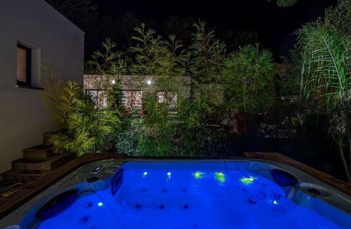 Aigues-Mortes Villa | Luxury villa 160m2 heated pool 10 min from beaches