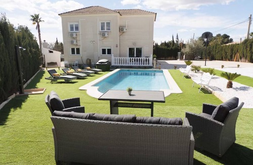 Lliria House | Luxury villa 20 min from Valencia