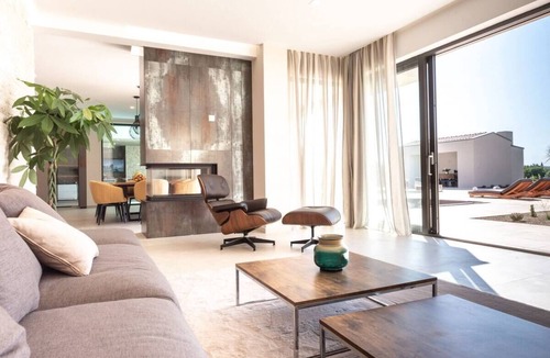 Kringa Villa | Luxury Villa Alessandro with a heated indoor pool and wellness