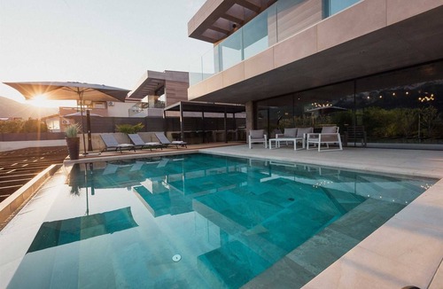 Jurandvor Villa | Luxury Villa Allure with heated pool, sauna, jacuzzi & gym