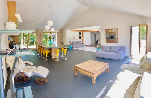 Puymoyen Villa | LUXURY VILLA ANGOULEME