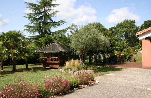 Puymoyen Villa | LUXURY VILLA ANGOULEME