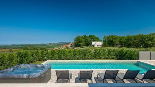Vranje Selo Villa | Luxury villa Arman with whirlpool in Visinada