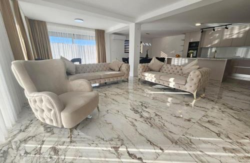 Donji Prolozac Villa | Luxury Villa Aurelia near Imotski, private pool