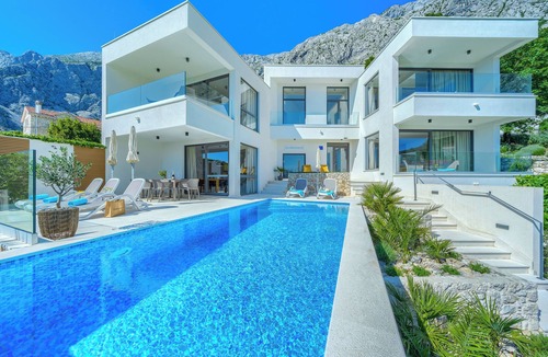 Bast Villa | Luxury Villa Bellevue Bast - Sea View Heated Infinity Pool Sauna Jacuzzi 400m2