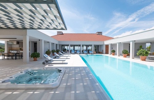 Supetar Villa | Luxury Villa Bracchia Magic Retreat I with Pool