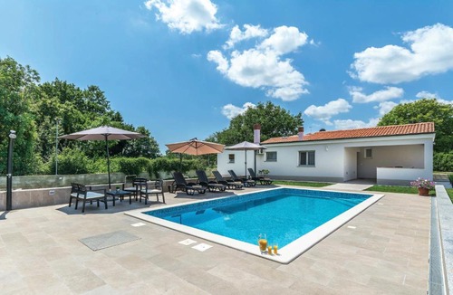 Prodol Villa | Luxury villa CHERRY in natural park