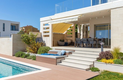 Primosten Burnji Villa | Luxury Villa Cinderella with Swimming Pool