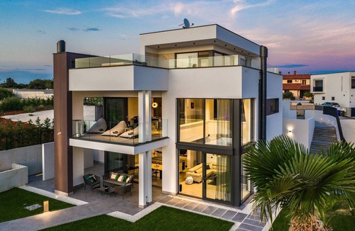 Vintijan Villa | Luxury Villa Deluxe Pula with Heated Pool