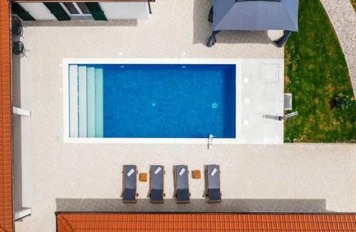 Prolozac Villa | luxury villa dubravka - heated pool & suitable for disabled