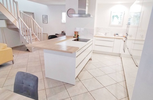 Beaulieu Villa | Luxury villa for 6/8 people/pool & air-conditioned living room/25min from beaches & Montpellier