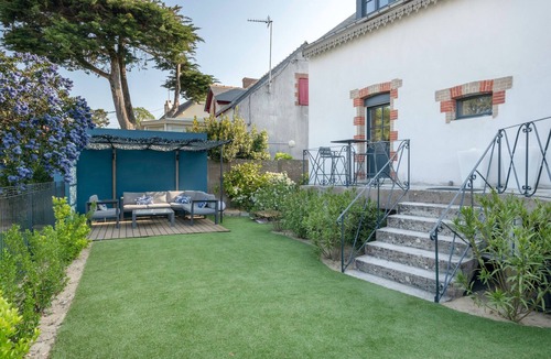 La Baule-Escoublac House | Luxury villa with swimming pool, sleeps 10, Pornichet center