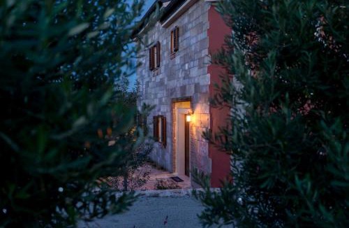Hvar Villa | Luxury Villa Galapagos Hvar Town