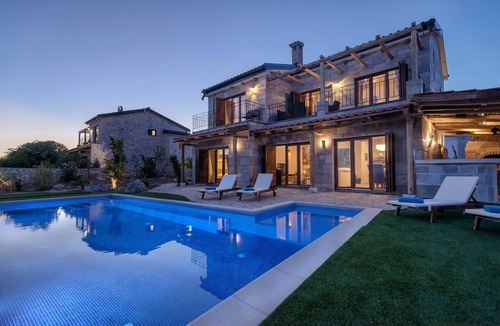 Hvar Villa | Luxury Villa Galapagos in Hvar town