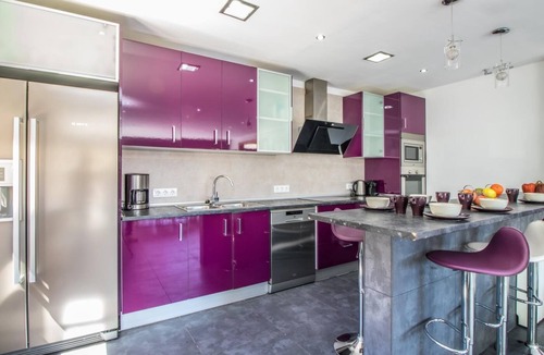Empuriabrava Villa | LUXURY VILLA, HEATED POOL WITH JACUZZI, INTERNET, NEAR BEACH
