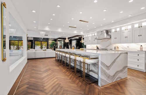 Easton House | Luxury Villa Heated Indoor Pool