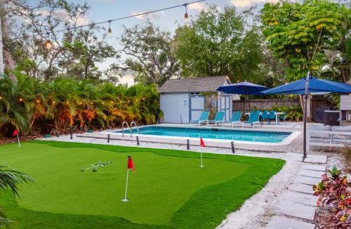 River District House | Luxury Villa Heated Pool, Putt-Putt & Bocce
