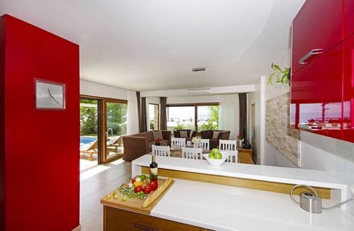 Veliko Brdo Villa | LUXURY VILLA IN CROATIA WITH PRIVATE POOL (HEATABLE), FAMILY FRIENDLY
