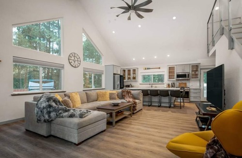 Alta Condo | Luxury Villa in Sierra Mountains