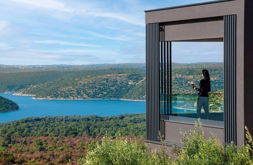 Brovinje Villa | Luxury Villa Istrian Panoramica with Heated Pool
