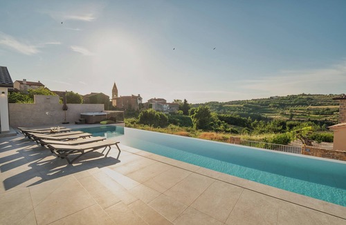 Momjan Villa | Luxury Villa Kim Momjan, Momjan, Croatia