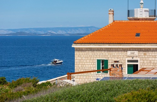 Cove Rogacic Villa | Luxury Villa Lighthouse Beyond