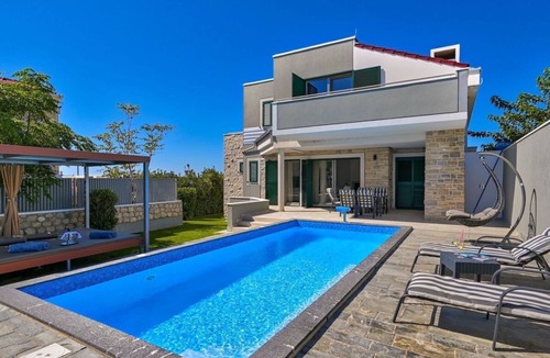 Novalja Villa | Luxury Villa Lunaria with Pool