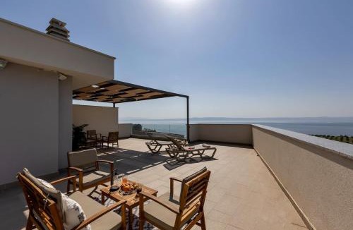 Krvavica Villa | Luxury villa Mae in Makarska, pool and gym