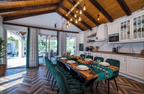 Milna (Brac) Villa | Luxury Villa Nature - Heated Pool, Fire Pit & Sauna. Surrounded by nature only