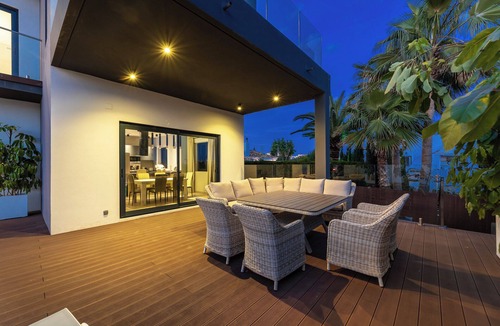 Calahonda Villa | Luxury Villa Near Marbella: Heated Pool, Sauna, 5min Walk to Beach