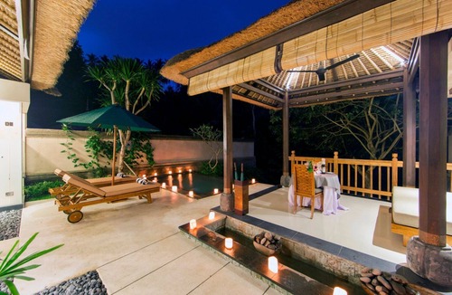 Kelusa Villa | Luxury Villa near Ubud with private infinity pool and a lounging pavilion