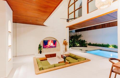 Kartika Plaza Villa | Luxury Villa Noah - Walkable to Shopping Mall & Waterbom Bali