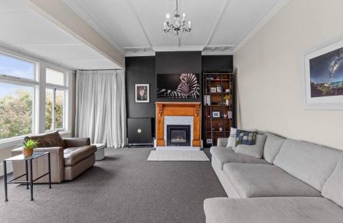 Bluff Hill Villa | Luxury Villa on Napier Hill