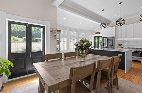 Bluff Hill Villa | Luxury Villa on Napier Hill