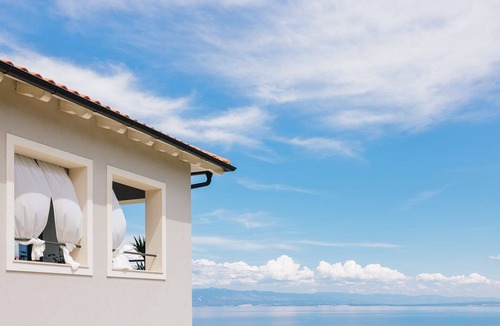 Medveja Villa | Luxury Villa Orient with Pool