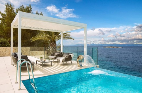 Blato Villa | Luxury Villa Palma de Korkyra with Infinity Pool