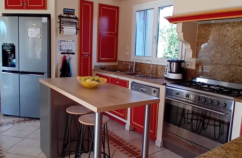 Vendemian Villa | Luxury Villa private heated pool Pets welcom
