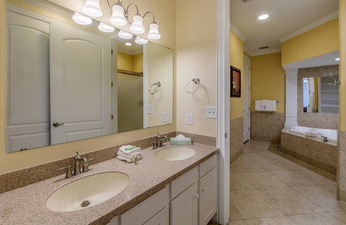 Galveston Villa | Luxury Villa, Private Lounge Access, Pool and Gym