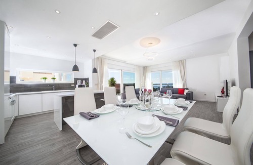 Veliko Brdo Villa | Luxury Villa Red Silk with Pool