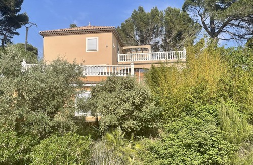 Laudun House | Luxury villa: SPA, infinity pool on the hillside