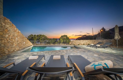 Lukovo Sugarje Villa | Luxury villa Salt - with private pool and beach
