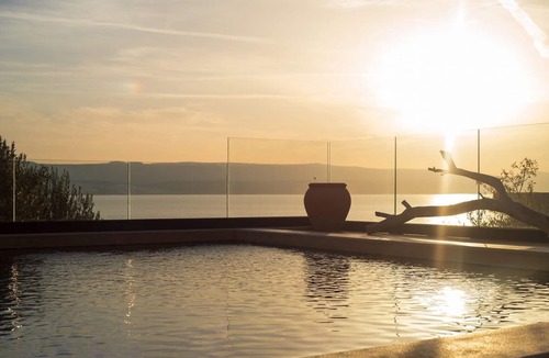 Medici Villa | Luxury Villa SALT/STONE heated pool, family, seaview, sauna
